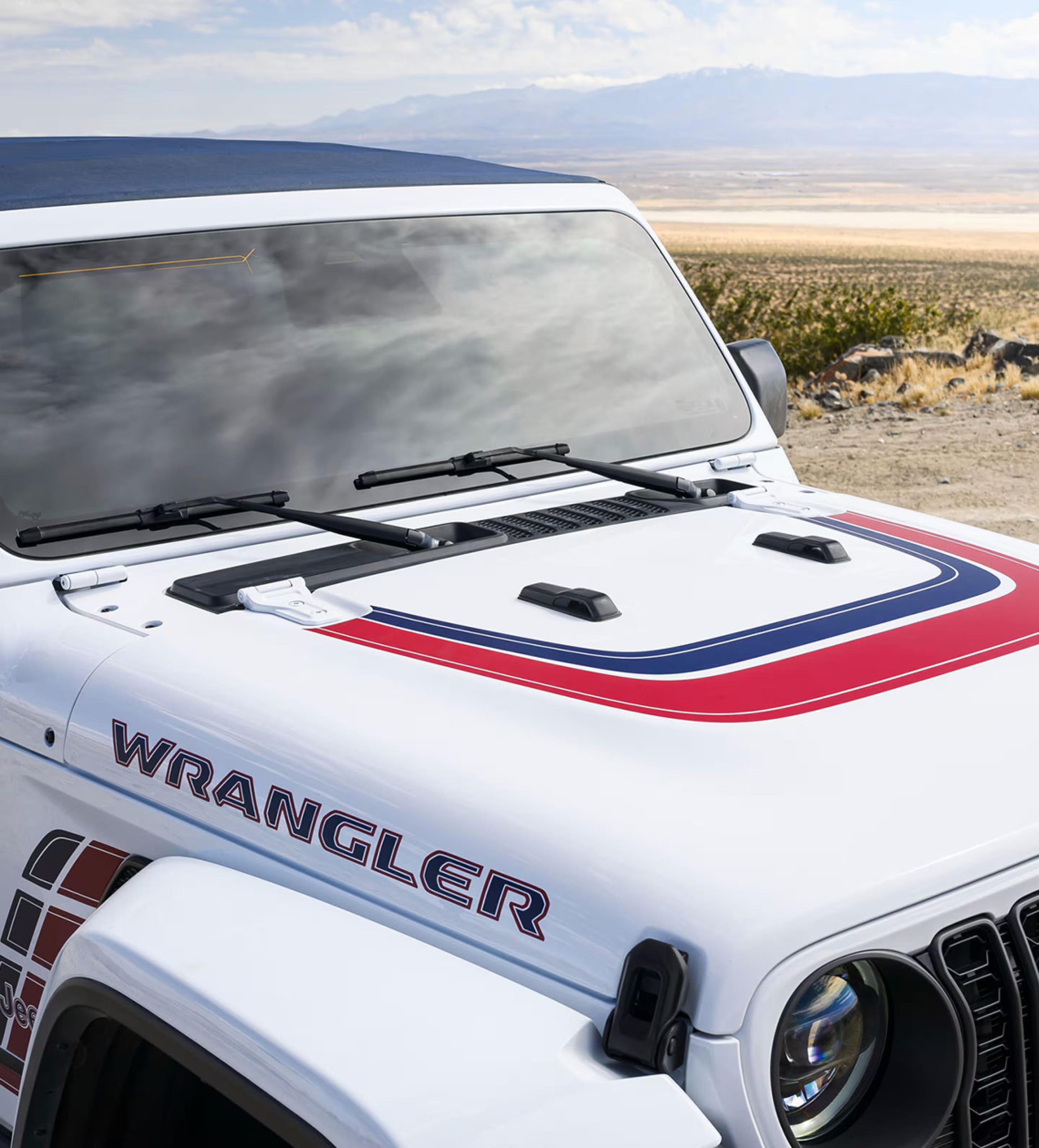 my26-jeep-vehiclepage-12x12-drop7-blurbrail-02-desktop.jpg.image.2880.jpg